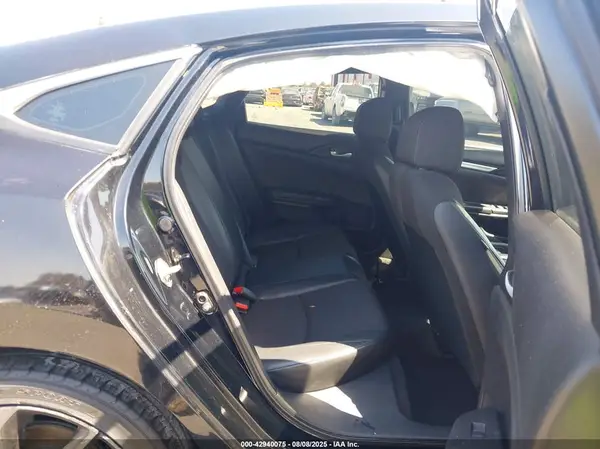 19XFC2F8XKE023418 2019 HONDA CIVIC - Image 8