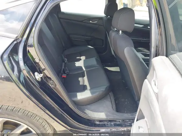 19XFC2F8XKE025833 2019 HONDA CIVIC - Image 8