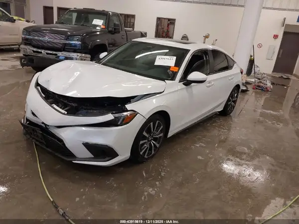19XFL1H7XRE004893 2024 HONDA CIVIC - Image 2