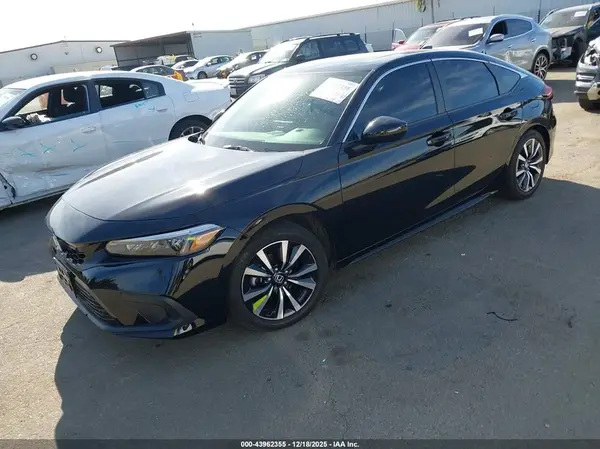 19XFL1H7XRE032533 2024 HONDA CIVIC - Image 2