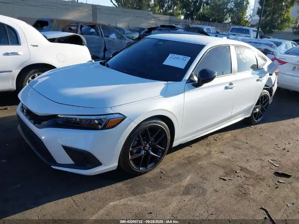 19XFL2G81RE001641 2024 HONDA CIVIC - Image 2