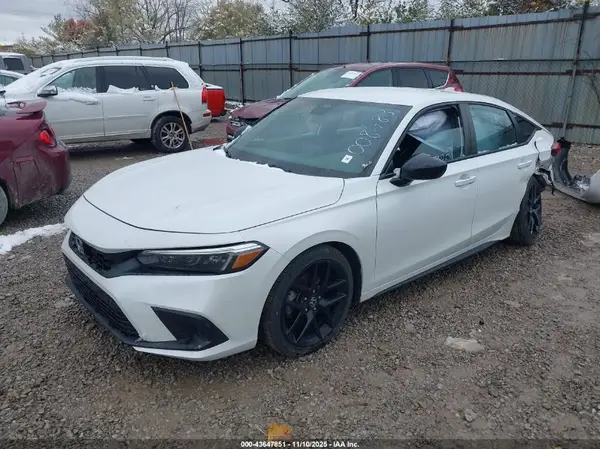 19XFL2G81RE008783 2024 HONDA CIVIC - Image 2