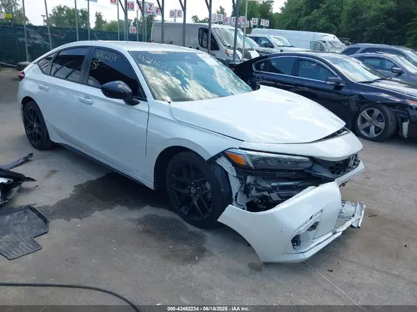 19XFL2G83RE011359 2024 HONDA CIVIC - Image 1