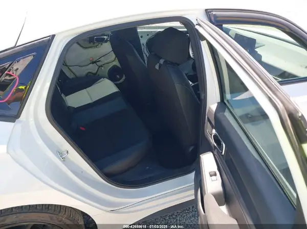 19XFL2G88RE029467 2024 HONDA CIVIC - Image 8