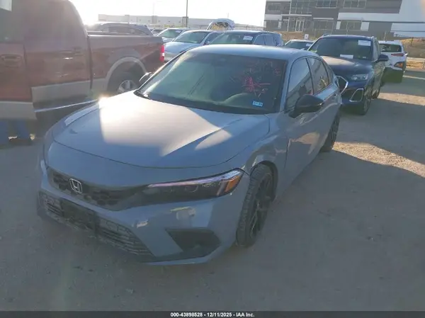 19XFL2H80RE036489 2024 HONDA CIVIC - Image 2