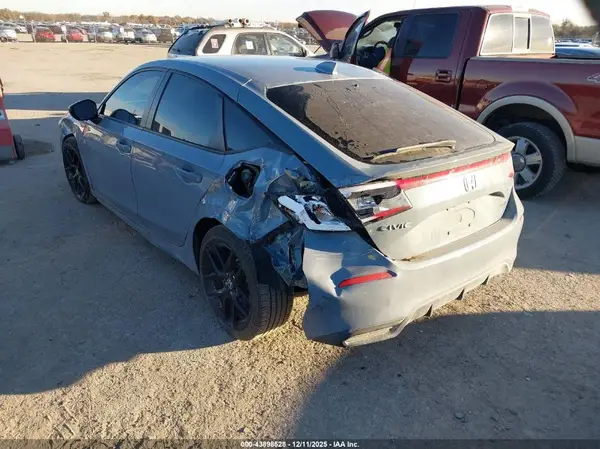 2024 HONDA CIVIC IAAI lot 43898528 auction photo 3