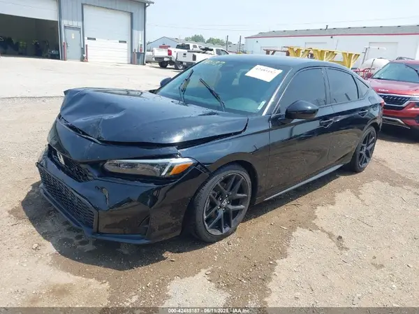 19XFL2H80SE000775 2025 HONDA CIVIC - Image 2