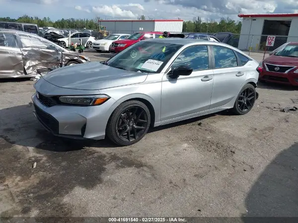 19XFL2H80SE000940 2025 HONDA CIVIC - Image 2