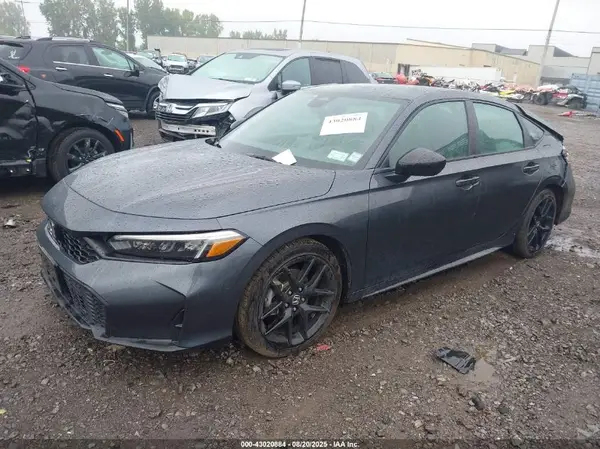 19XFL2H80SE010738 2025 HONDA CIVIC - Image 2
