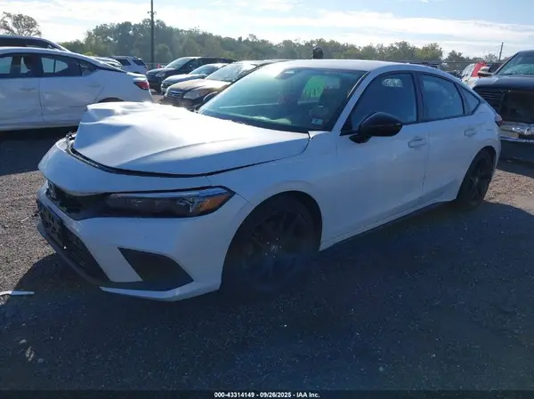 19XFL2H81RE011536 2024 HONDA CIVIC - Image 2