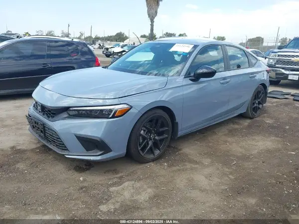 19XFL2H81RE040468 2024 HONDA CIVIC - Image 2