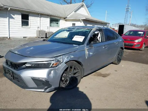 19XFL2H82PE001384 2023 HONDA CIVIC - Image 2