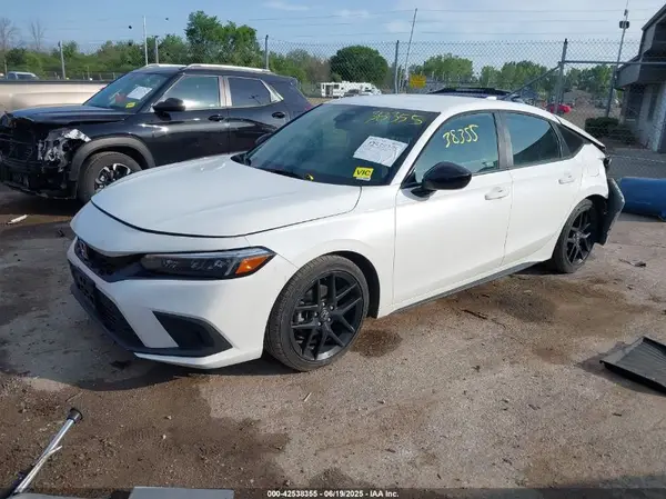 19XFL2H82PE018802 2023 HONDA CIVIC - Image 2