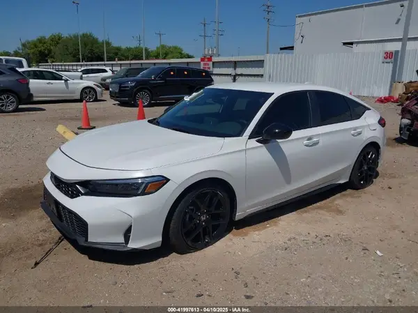 19XFL2H82SE006769 2025 HONDA CIVIC - Image 2