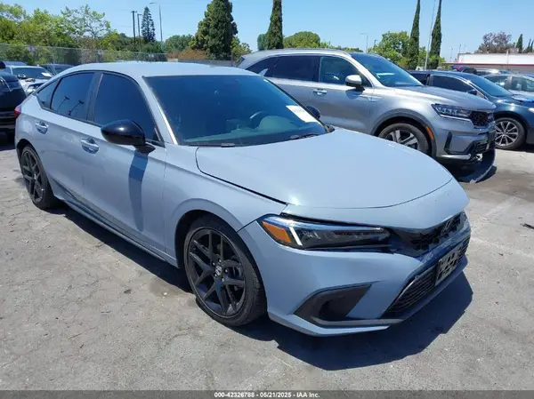 19XFL2H83RE000425 2024 HONDA CIVIC - Image 1
