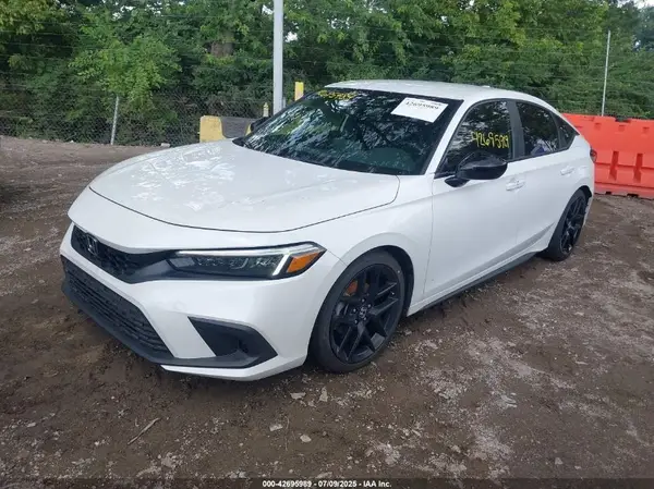 19XFL2H83RE008735 2024 HONDA CIVIC - Image 2