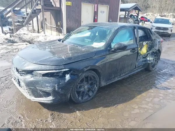 19XFL2H83RE030766 2024 HONDA CIVIC - Image 2