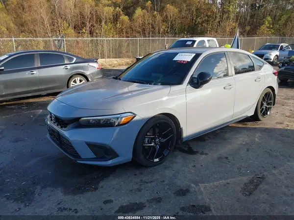19XFL2H83RE036387 2024 HONDA CIVIC - Image 2