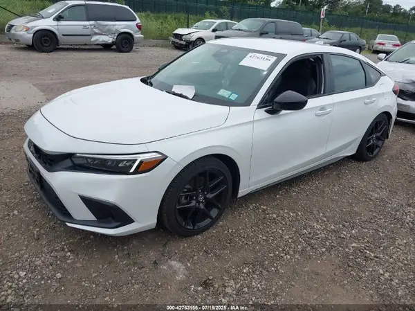 19XFL2H83RE038186 2024 HONDA CIVIC - Image 2