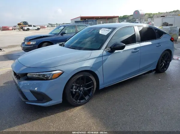19XFL2H84RE021901 2024 HONDA CIVIC - Image 2