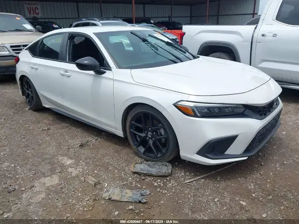 19XFL2H85RE011538 2024 HONDA CIVIC - Image 1