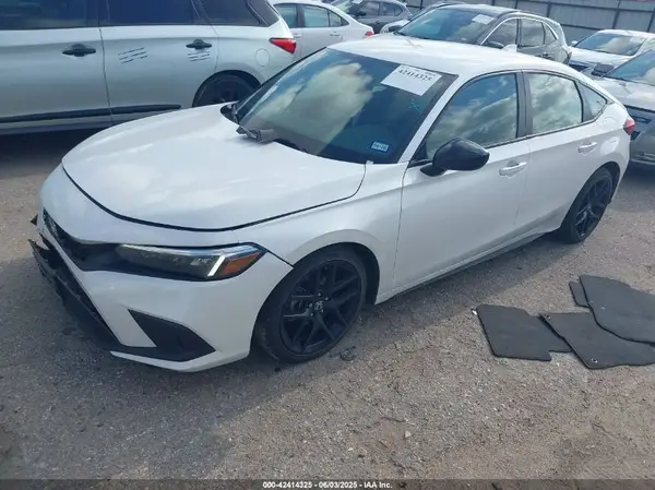 19XFL2H87RE039714 2024 HONDA CIVIC - Image 2