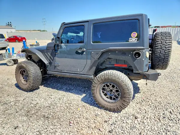 1C4BJWCG5GL203895 2016 JEEP WRANGLER - Image 2