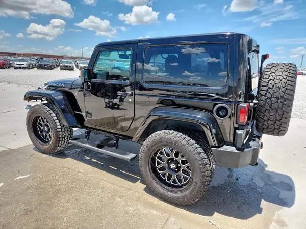 1C4BJWCG6HL624560 2017 JEEP WRANGLER - Image 2