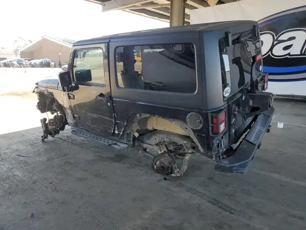 1C4BJWCG6HL748442 2017 JEEP WRANGLER - Image 2