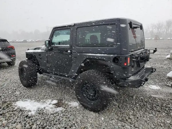 1C4BJWCG9HL588766 2017 JEEP WRANGLER - Image 2