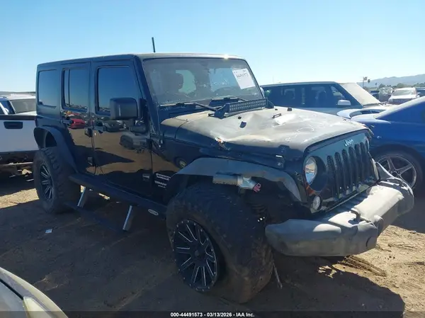 1C4BJWDG1HL561415 2017 JEEP WRANGLER - Image 1