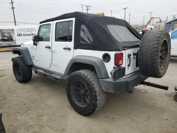 1C4BJWDG2HL551380 2017 JEEP WRANGLER - Image 2