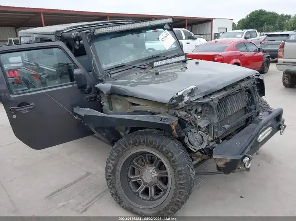 1C4BJWDG2HL634470 2017 JEEP WRANGLER - Image 1