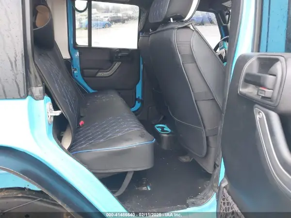 1C4BJWDG2HL664911 2017 JEEP WRANGLER - Image 8