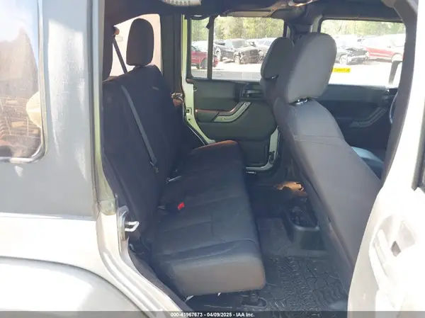 1C4BJWDG2HL714822 2017 JEEP WRANGLER - Image 8