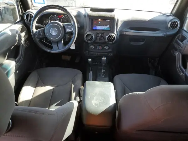 1C4BJWDG3HL530621 2017 JEEP WRANGLER - Image 8