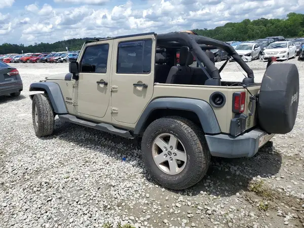 1C4BJWDG3HL570469 2017 JEEP WRANGLER - Image 2