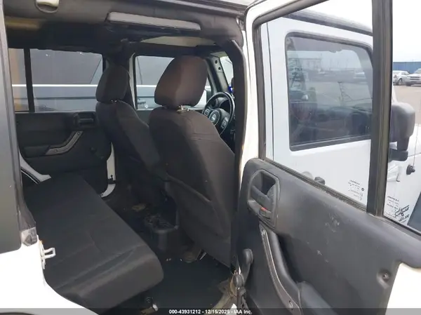1C4BJWDG3HL648037 2017 JEEP WRANGLER - Image 8
