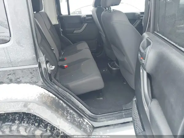 1C4BJWDG3HL699716 2017 JEEP WRANGLER - Image 8
