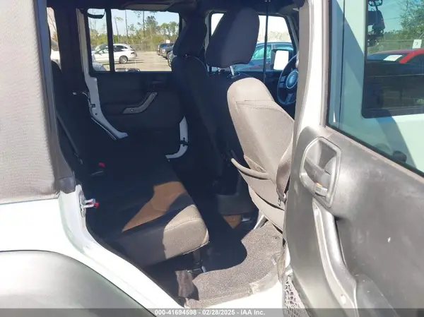 1C4BJWDG3HL710522 2017 JEEP WRANGLER - Image 8