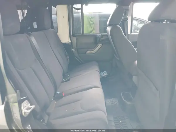 1C4BJWDG3HL731645 2017 JEEP WRANGLER - Image 8
