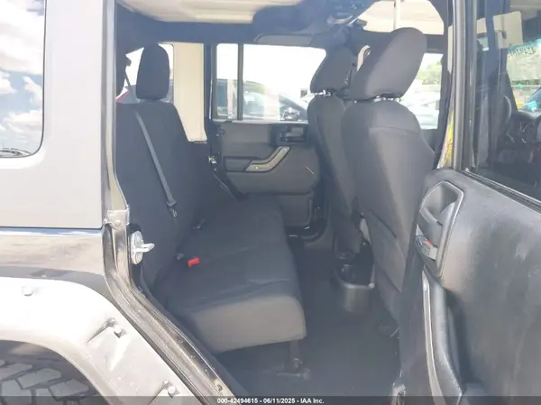 1C4BJWDG4GL327638 2016 JEEP WRANGLER - Image 8