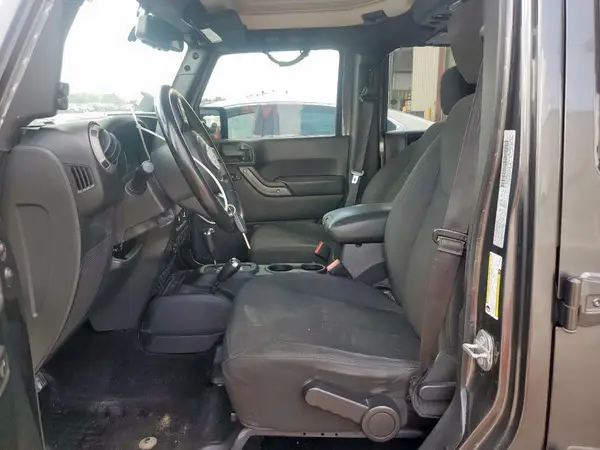 2017 JEEP WRANGLER auction photo 7