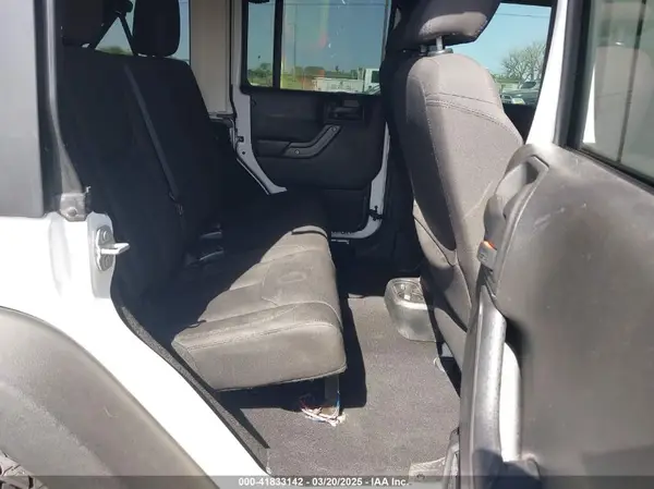 1C4BJWDG4HL535746 2017 JEEP WRANGLER - Image 8