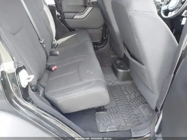 1C4BJWDG4HL538582 2017 JEEP WRANGLER - Image 8
