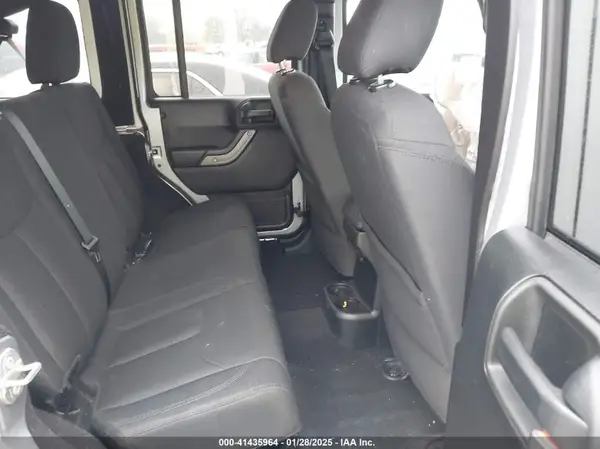1C4BJWDG4JL888834 2018 JEEP WRANGLER - Image 8