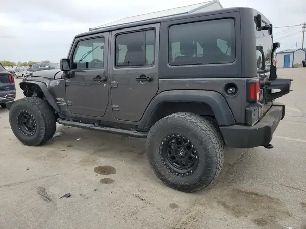 1C4BJWDG4JL912811 2018 JEEP WRANGLER - Image 2