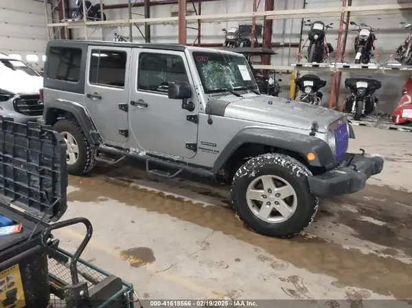 1C4BJWDG5HL551406 2017 JEEP WRANGLER - Image 1