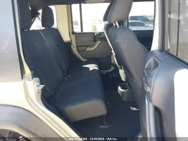 1C4BJWDG5HL570246 2017 JEEP WRANGLER - Image 8