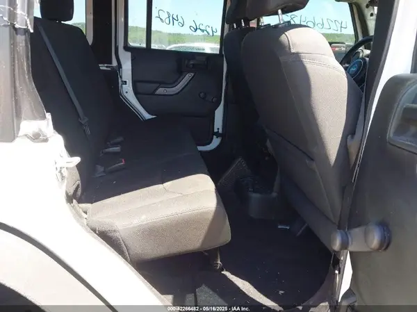 1C4BJWDG5JL818050 2018 JEEP WRANGLER - Image 8